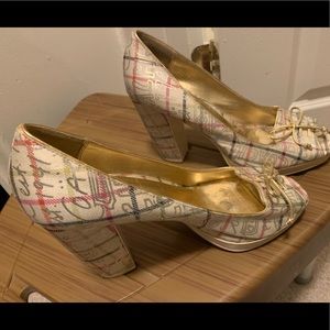 Coach high heel shoes 9.5 size